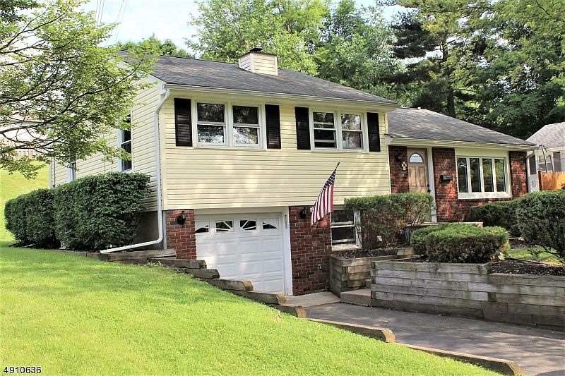 1st image of 708 Franklin St