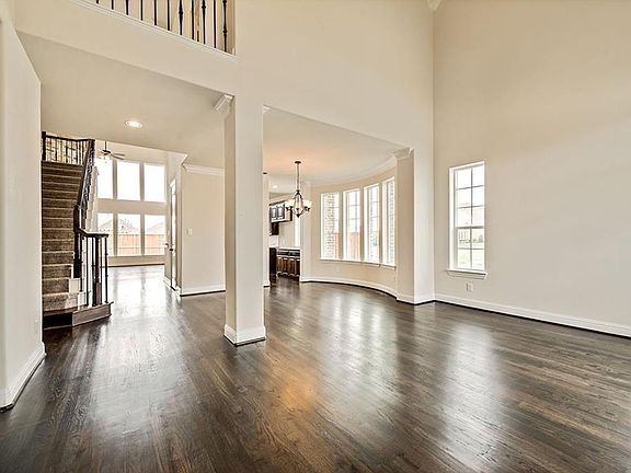 2nd image of 3512 Glenhome Dr
