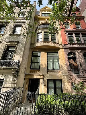 Rented by Douglas Elliman | media 23