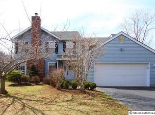 13 Neville Dr, Middletown, NJ