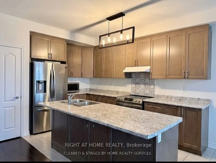 108 Taylor Ave — Photo 3