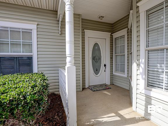 3rd image of 105 Homestead Vlg APT 1