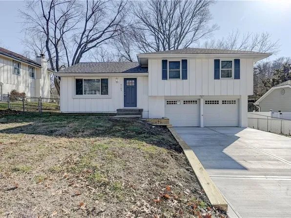 6103 NW 48th Ter, Kansas City, MO 64151