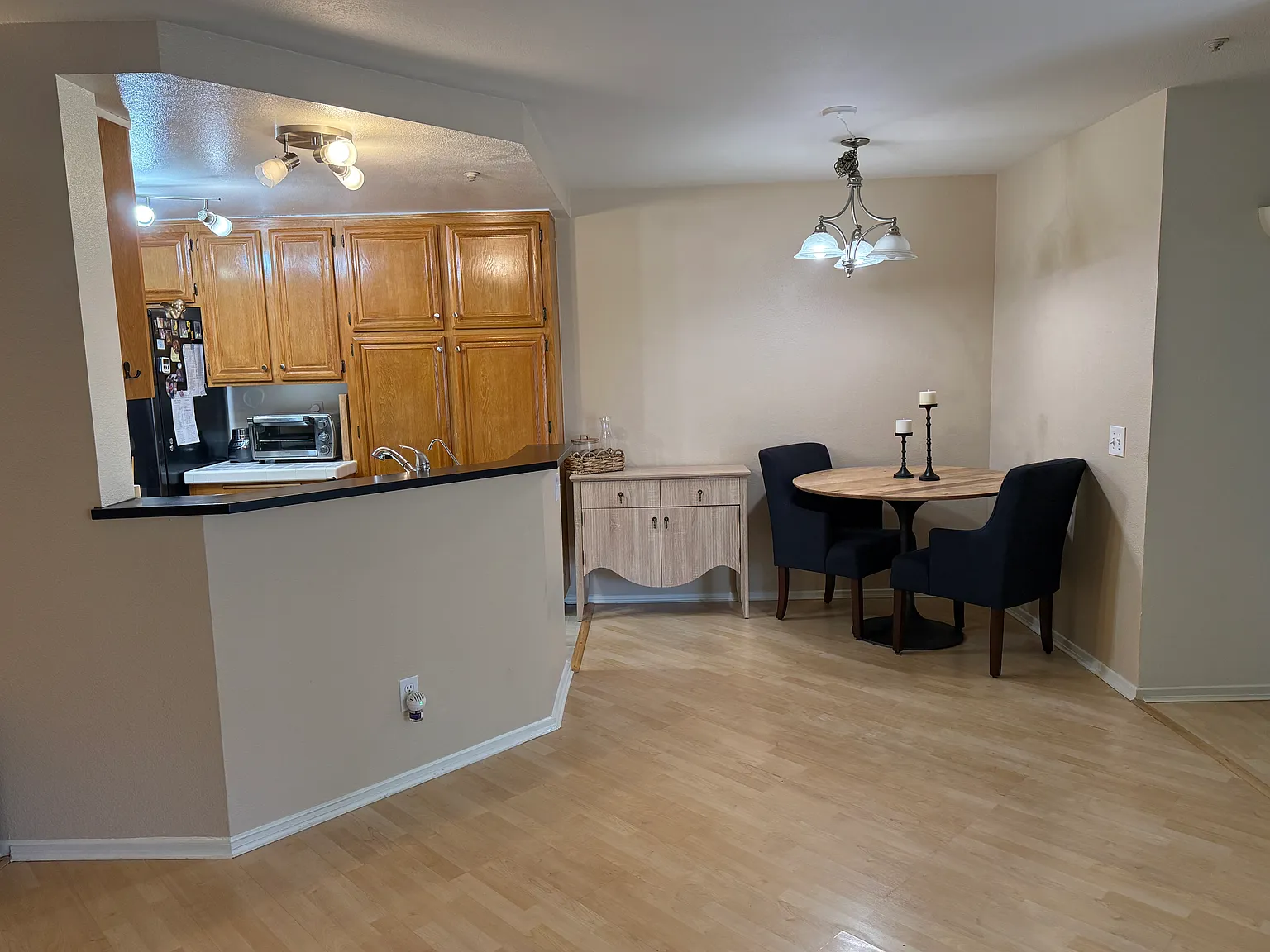 2 bed, 1032 sqft, $1,800 — Photo 4
