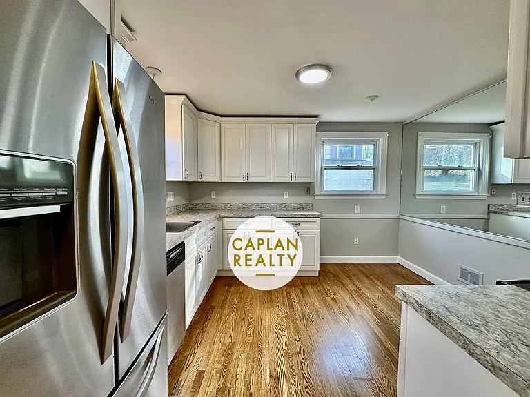 29 Wellington Rd — Photo 9