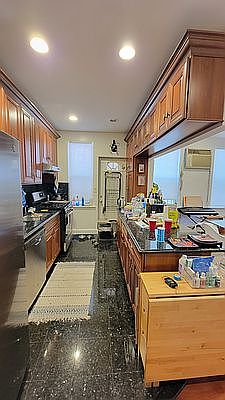 1st image of 24-47 Crescent St #1F