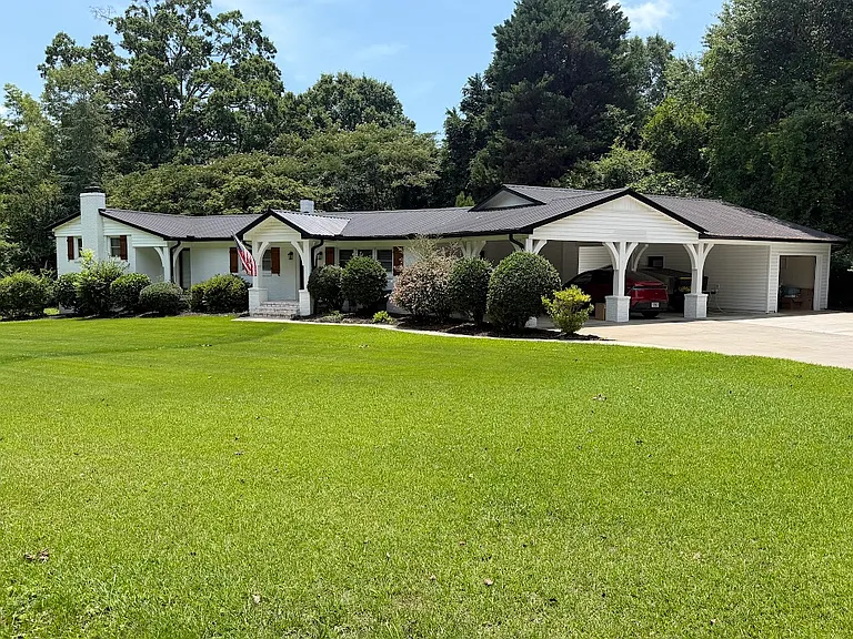 405 Playground Rd — Photo 2