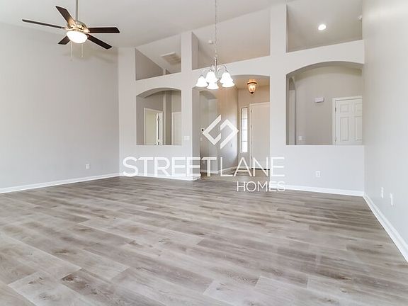 4th image of 15086 W Campbell Ave