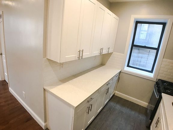 3rd image of 600 W 163rd St APT 41