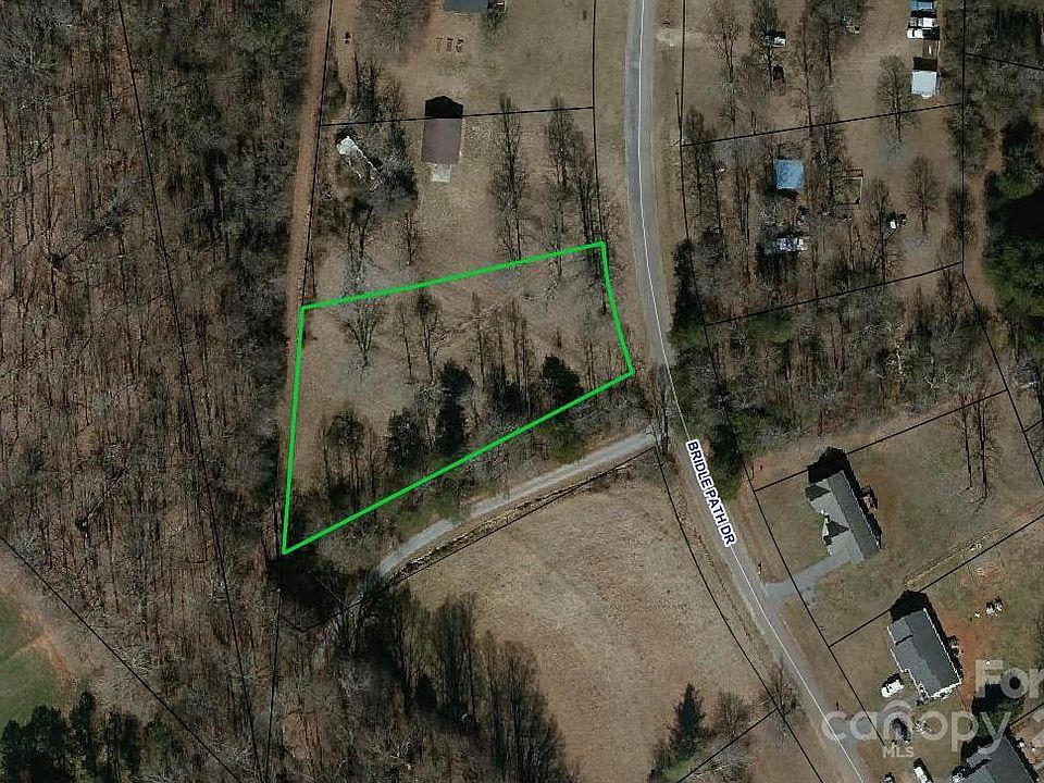 2nd image of 3815 & 3827 Bridle Path Dr