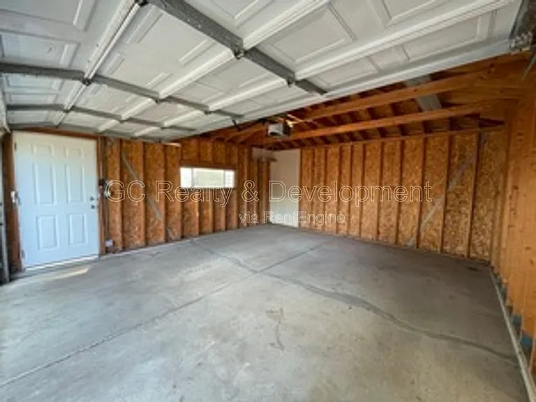 4315 Stanley Ave — Photo 24