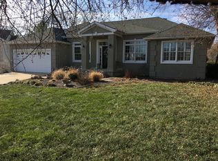 7405 Piper Glen Dr, Springfield, IL 62711