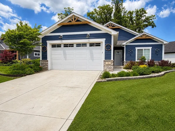 18 Levanno Dr, Crown Point, IN 46307