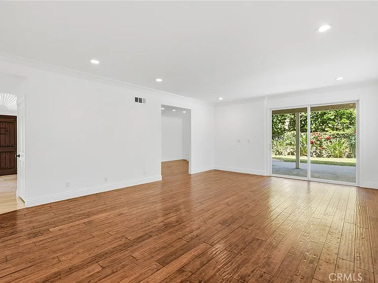 29749 Kimberly Dr — Photo 15