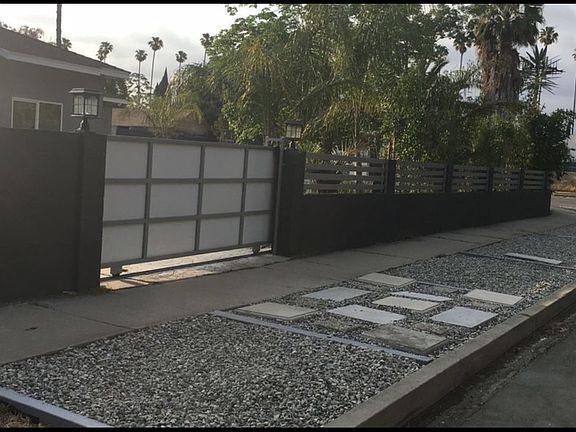 3rd image of 7121 Jumilla Ave