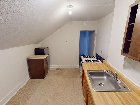 4th image of 30.5 McReynolds St