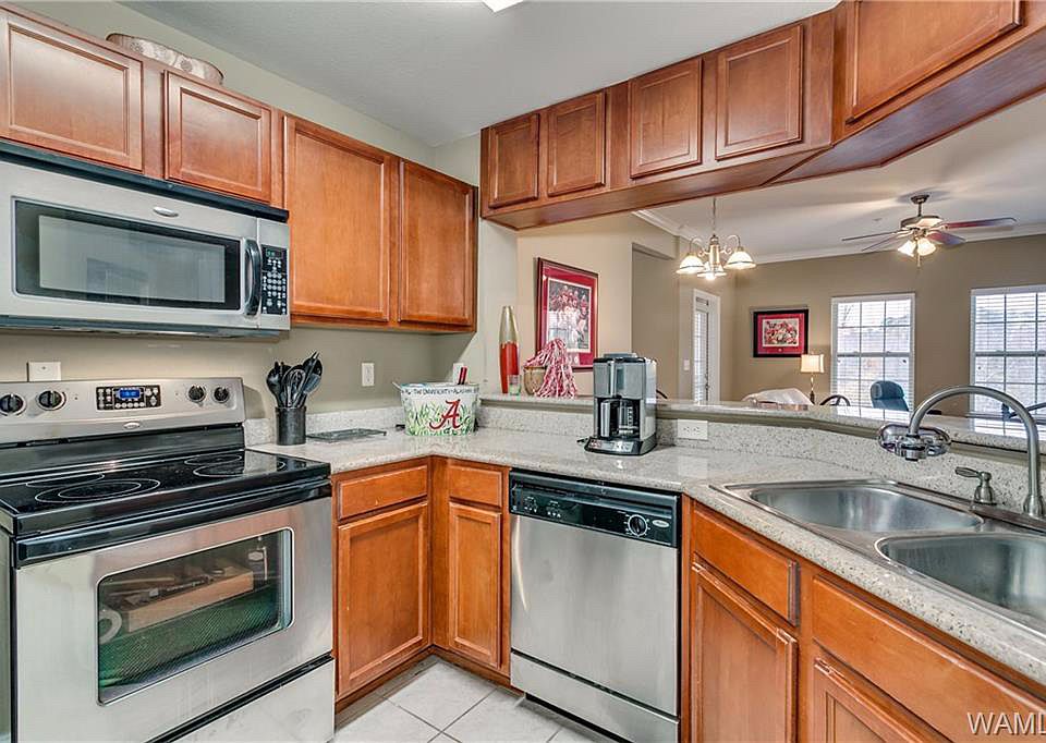 1st image of 3218 Veterans Memorial Pkwy APT 3102