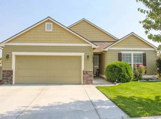 1611 S Jefferson Pl, Kennewick, WA 99338
