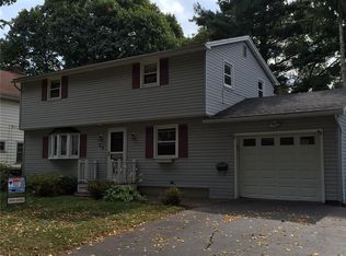 39 Freemont Rd, Rochester, NY 14612