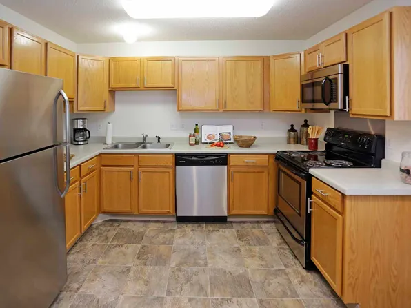 Promenade Oaks Apartments