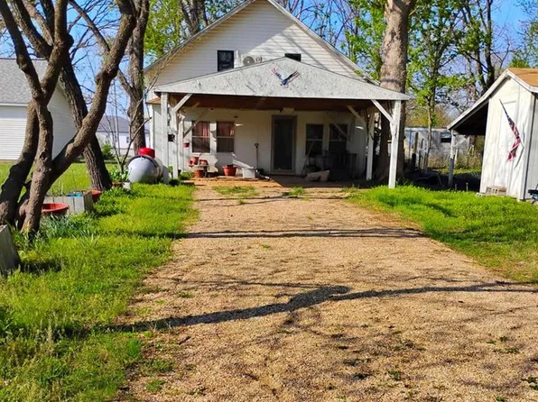 137 Junction St, Raymondville, MO 65555