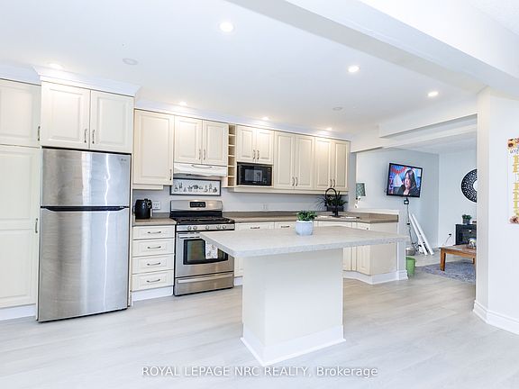 3rd image of 6562 Harmony Ave