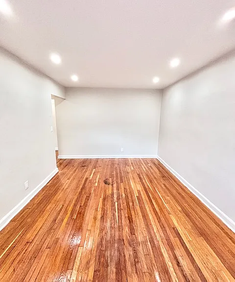 162 Park Ave — Photo 8