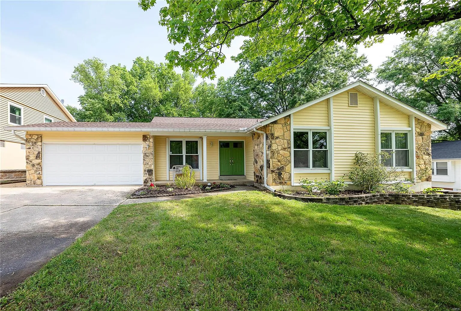 5 Greenfield Dr photo 1