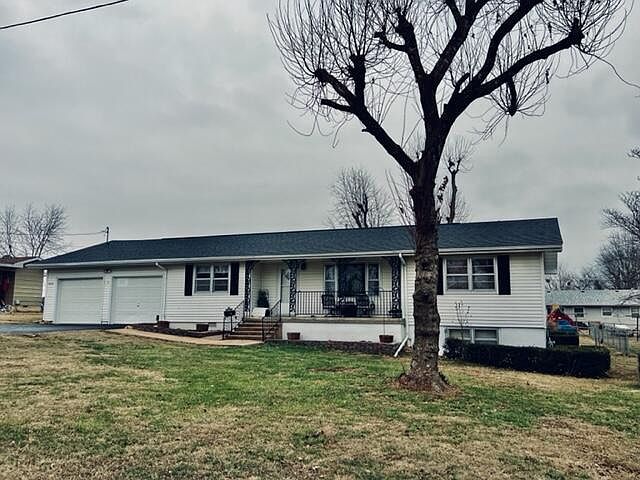 1st image of 1024 Manze St