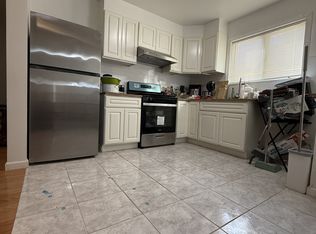 190 Burbank Ave #2, Staten Island, NY 10306