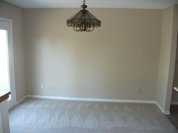 5th image of 7277 Woodmill Ct