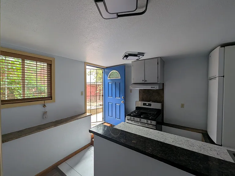 5819 Bayview Ave #IN LAW — Photo 25