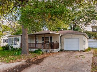 608 E 8th St N, Newton, IA 50208