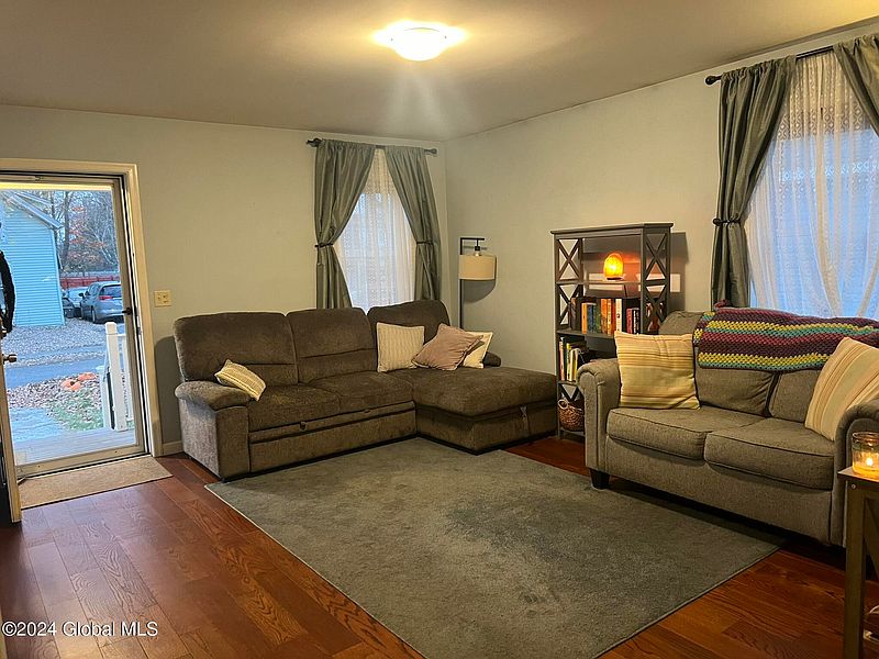 4th image of 5 Ida Street