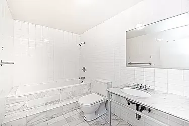 Rented by R New York