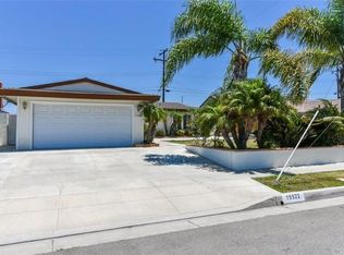 19922 Lotus Ln, Huntington Beach, CA 92646