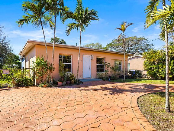 3rd image of 5838 Harding Street