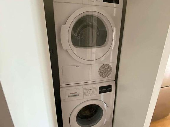 4th image of 422 Lexington Ave #205