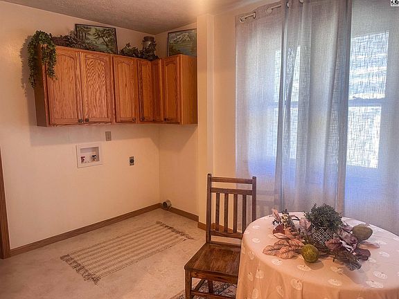 4th image of 205 N Iuka St