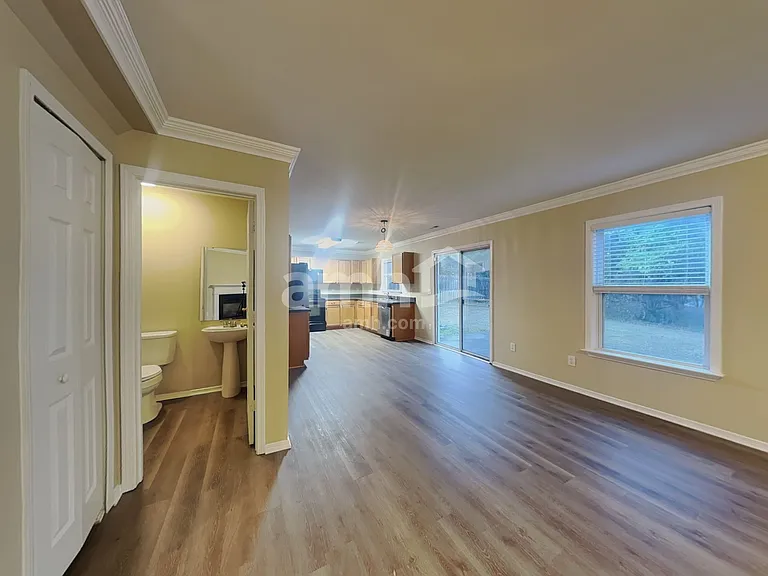 1717 Cabarrus Crossing Dr — Photo 7