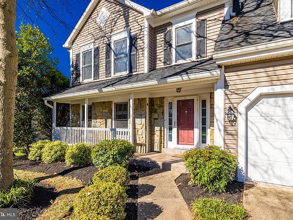 3rd image of 3602 Elderberry Pl