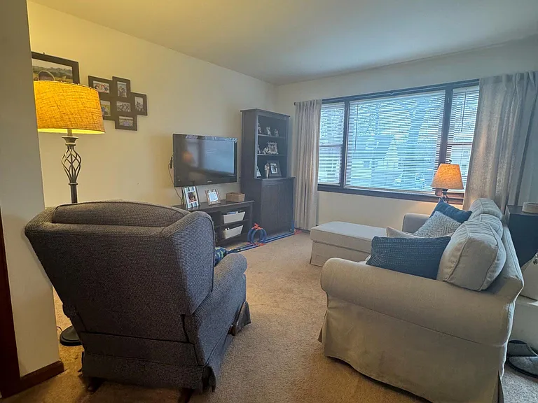 124 Stuart Ave #B — Photo 15