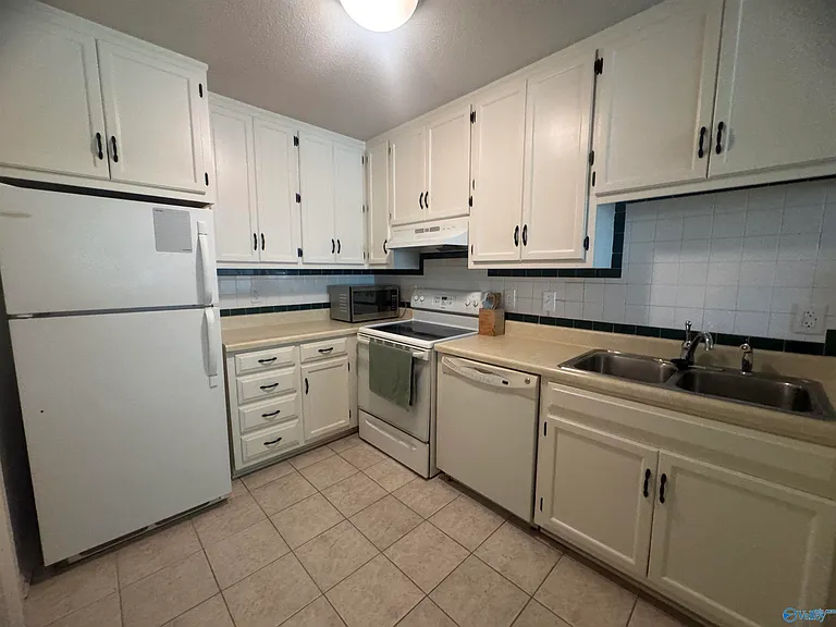 2132 Belle Grove Dr SW — Photo 11