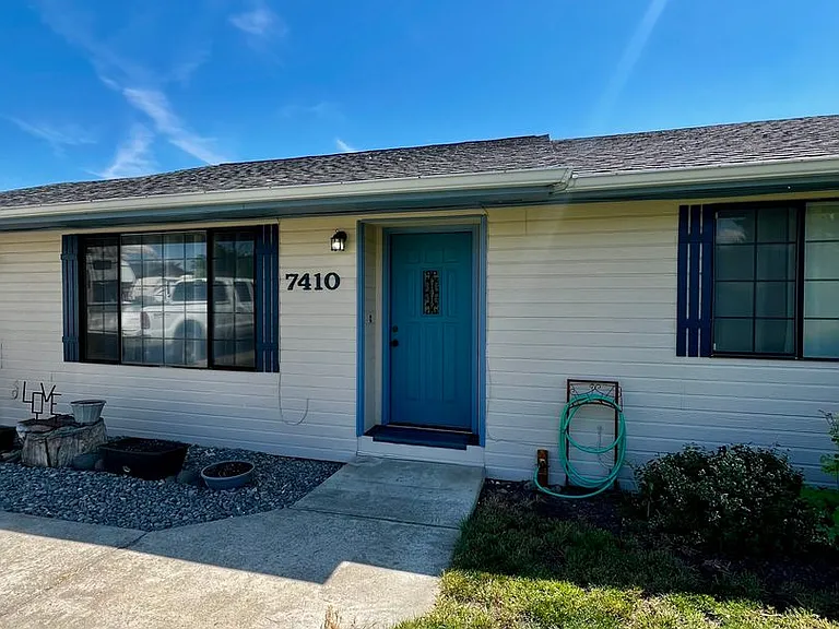 7410 W Walnut St — Photo 21