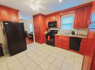 25 Scofield Ave #2, Stamford, CT 06906