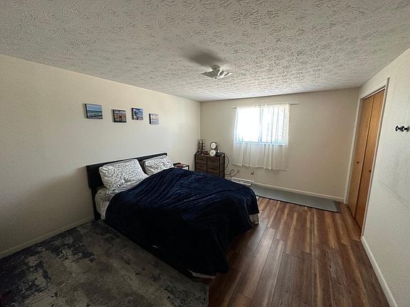 4th image of 10798 Forest St