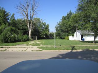 315 N 10th St, Dekalb, IL 60115