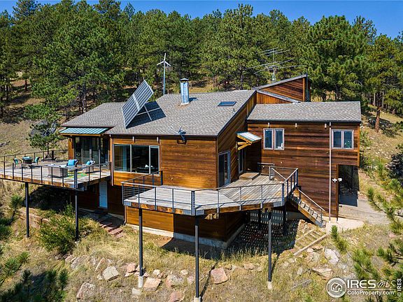 4th image of 159 Alpine Way