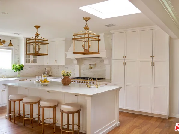 4734 Greenbush Ave, Sherman Oaks, CA 91423