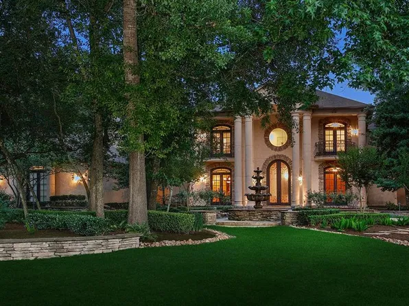 83 N Gary Glen Circle, The Woodlands, TX 77382